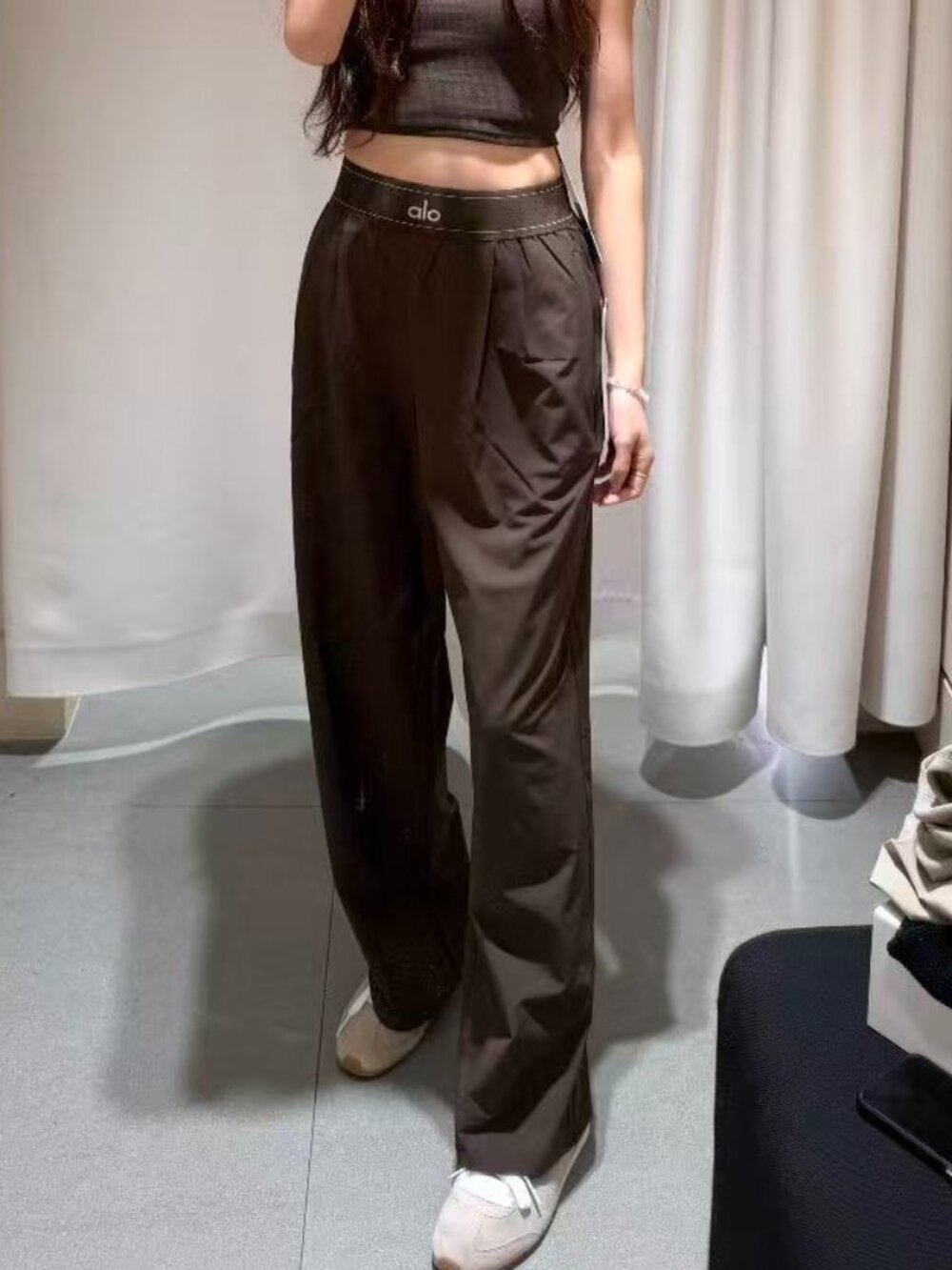 Brand Newπ₯¨ALO Yoga Suit Up Trousers Espresso Brown | Regular 30β - Picture 2 of 9